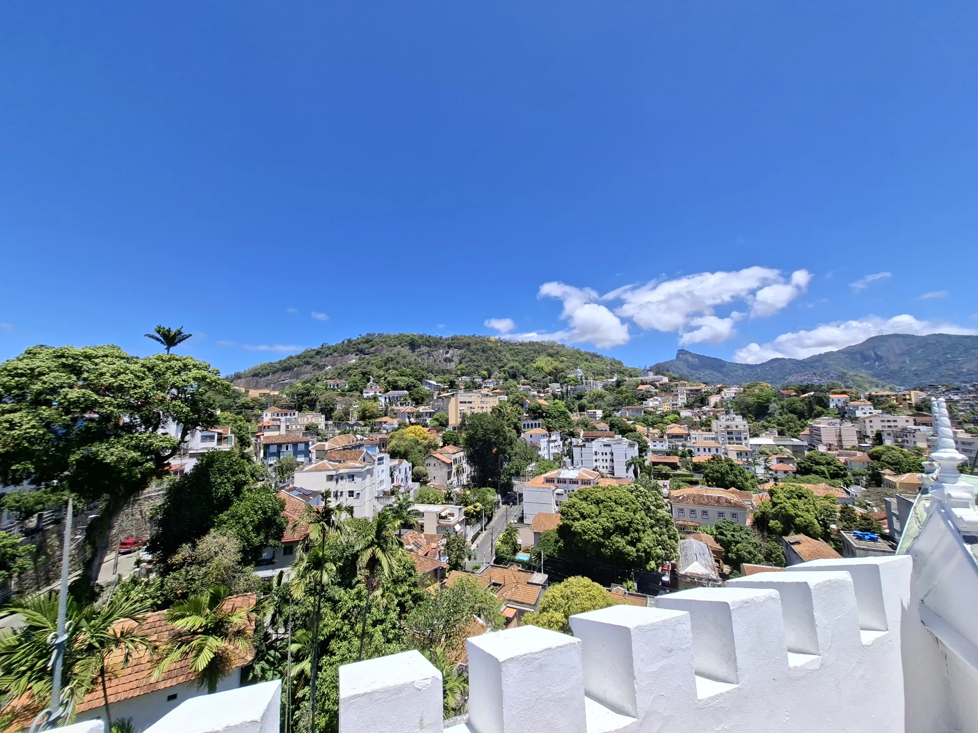 The rooftop at the top of the Castelo